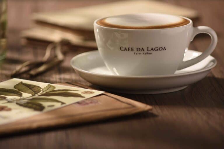 Der Café da Lagoa als Cappuchino.