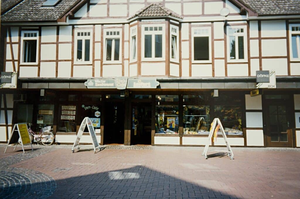 Ein historisches Foto zeigt die Filiale in der Celler Straße.